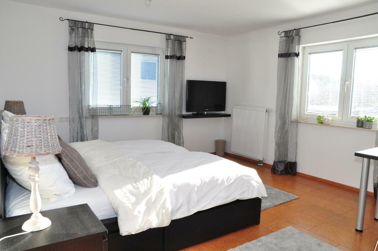 N37 -Modern Eingerichtete Zimmer In Ruhiger Lage Aldingen  Exterior foto